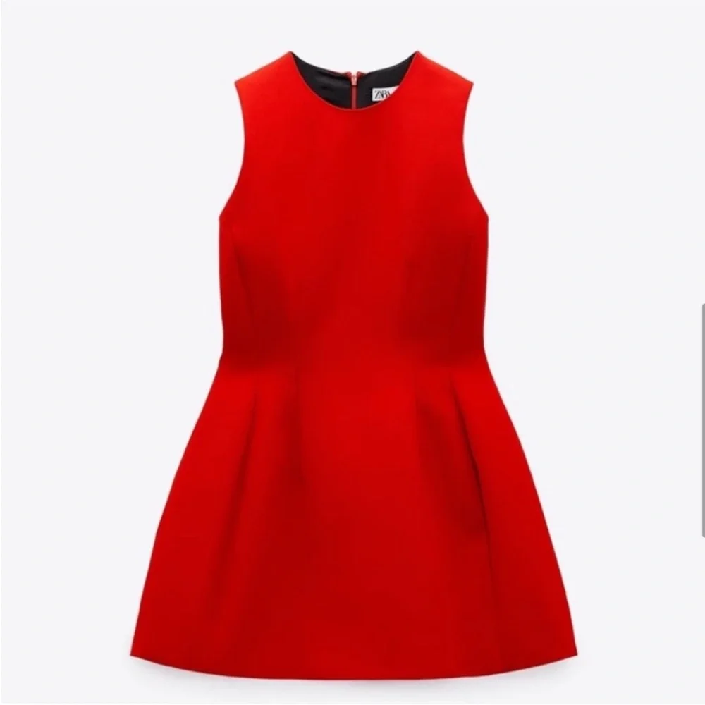 Zara red voluminous mini dress crepe material- Valentine’s Day dress - Picture 7 of 15